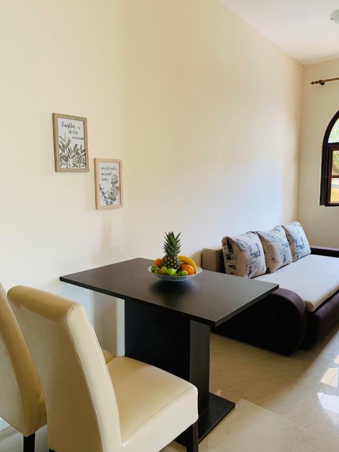Apartmani Viktorija Vrana  Exterior photo